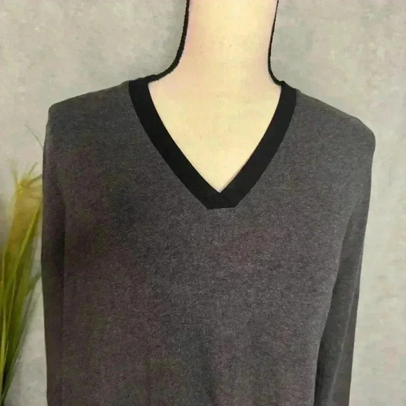 E.L.I. Small Pima Cotton Long Sleeve Pullover V Neck with Pockets Black & White - Picture 6 of 11
